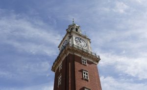 El relojero del reloj de la Torre de los Ingleses. Fotos Andrs Prez Moreno / prensa Ambiente y Espacio Pblico GCBA