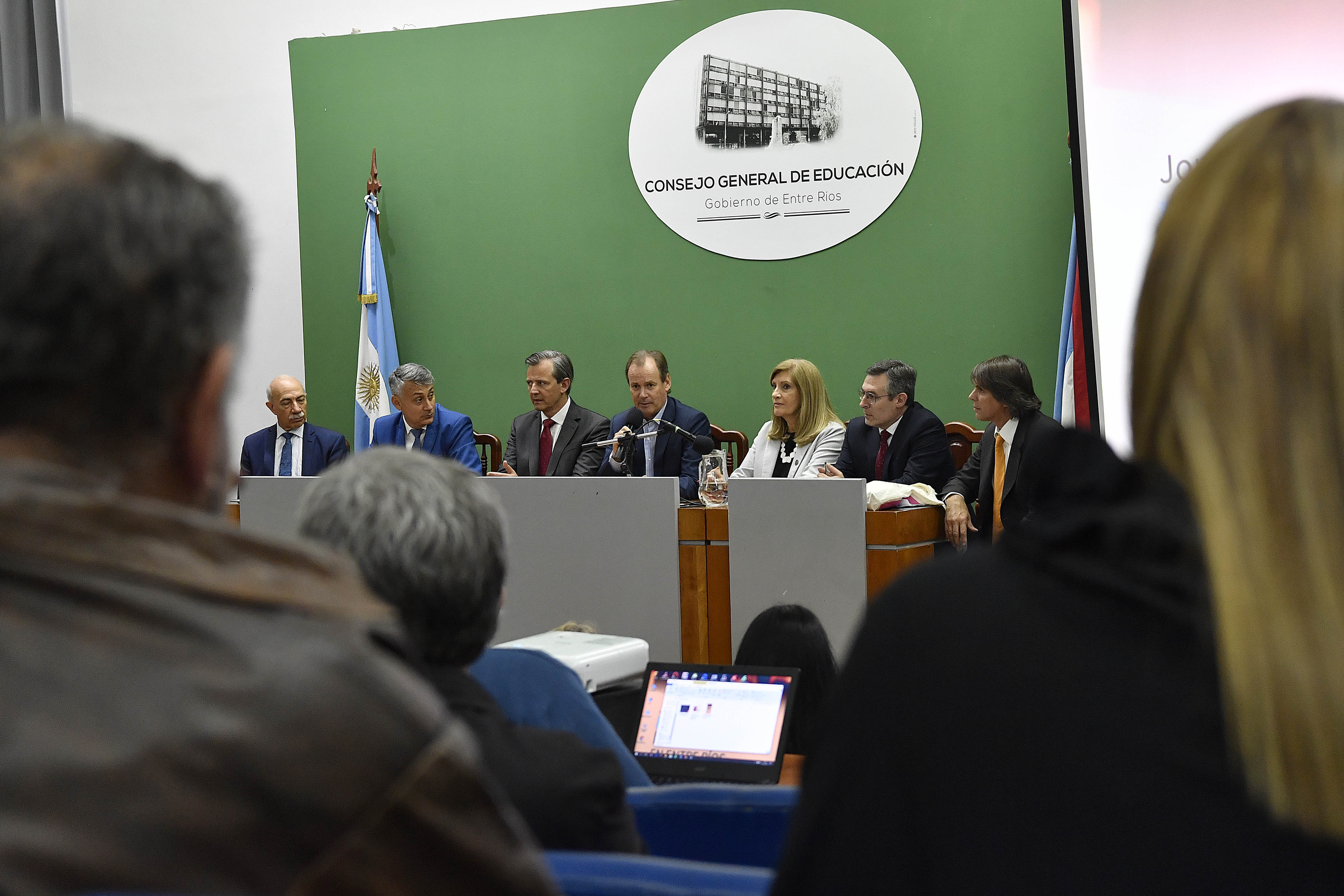 Bordet ratificó la voluntad de la implementar el juicio por jurados en Entre Ríos.