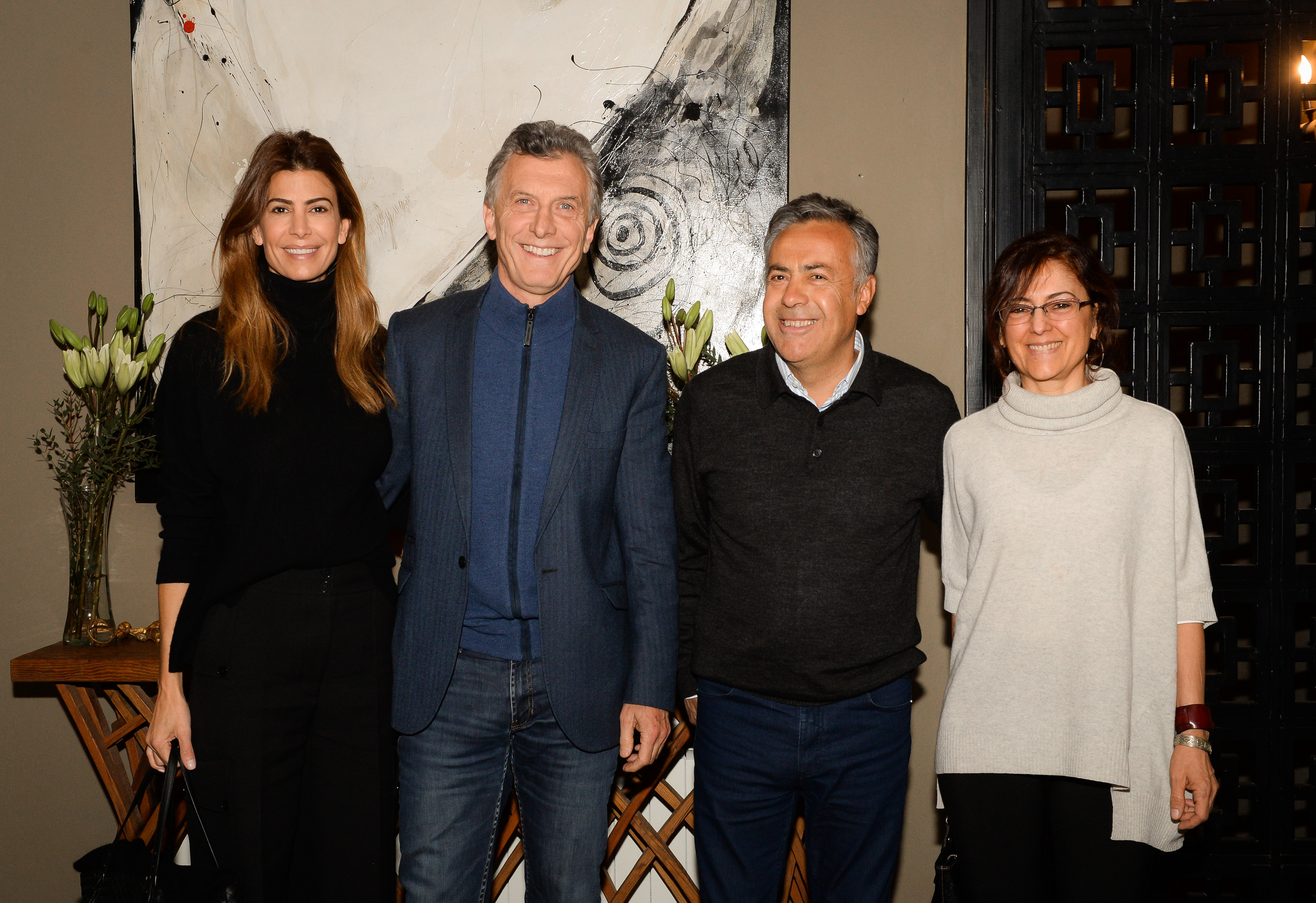 El Presidente Macri compartió una cena con el gobernador de Mendoza, Alfredo Cornejo.
