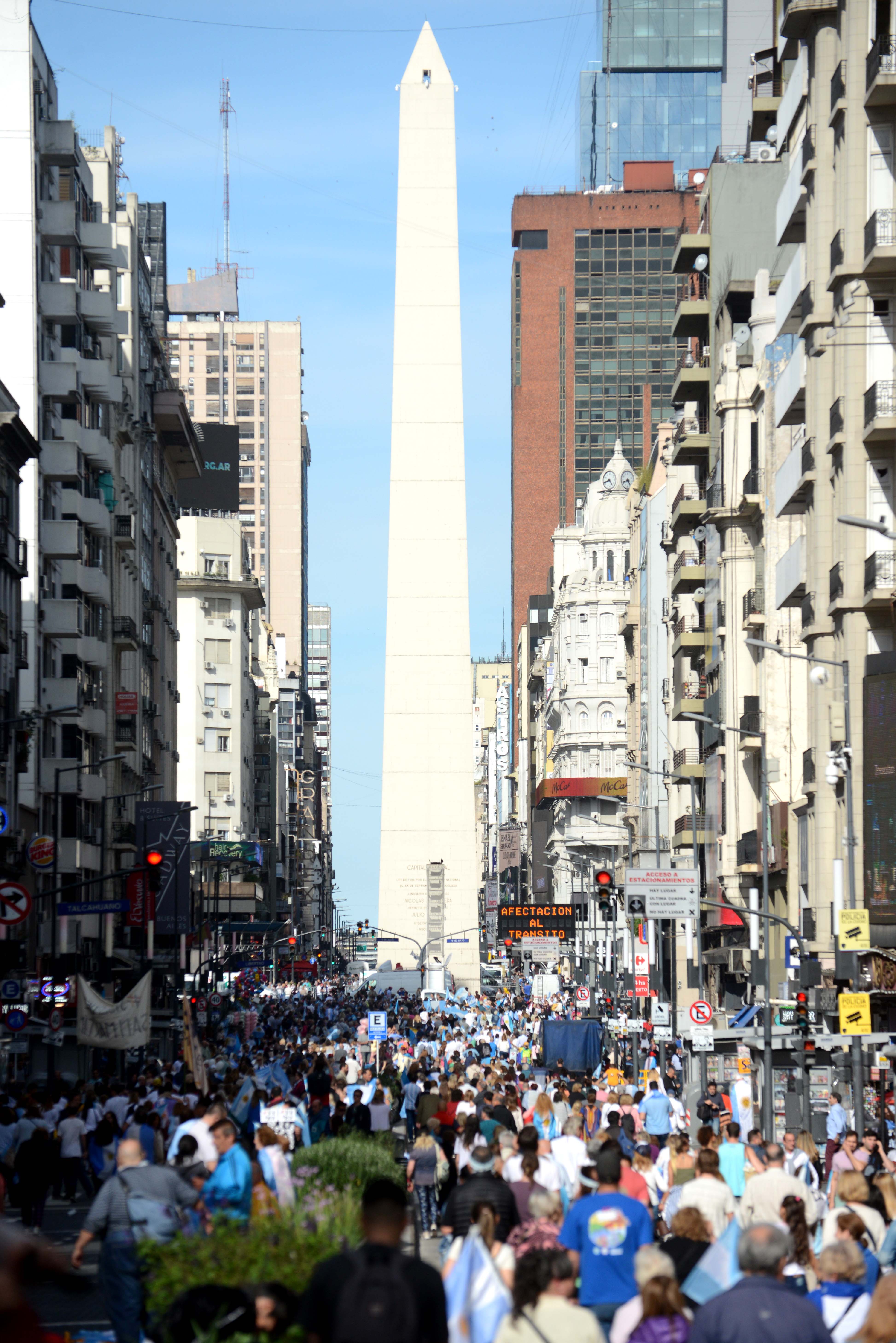El Presidente Macri encabezó el acto multitudinario de la Marcha del Sí Se Puede en la Ciudad de Buenos Aires.
