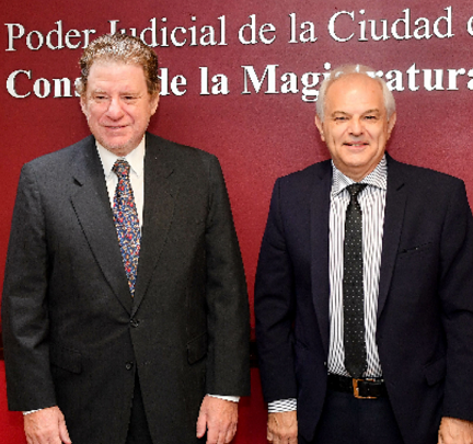 Alberto Maques y  Guillermo A. Laje.