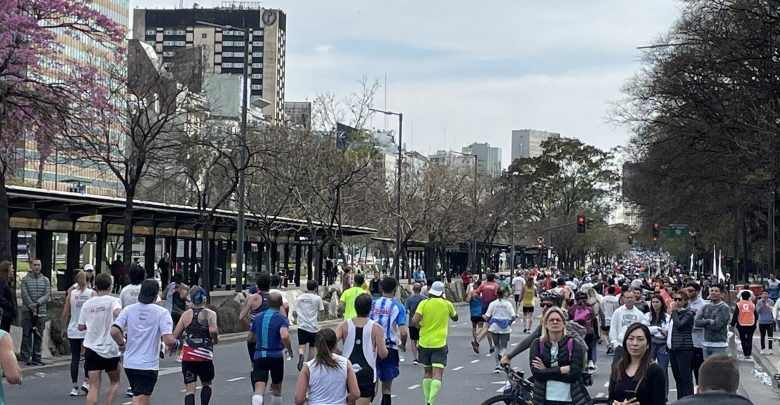 Maratón: 9.000 participantes corrieron en las calles porteñas.