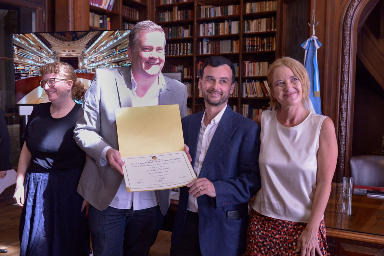 La Legislatura de la Ciudad de Buenos Aires declaró de Interés Cultural para la Ciudad a la librería El Ateneo por sus 110 años de historia.