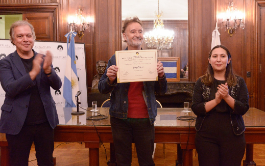 Los legisladores de la Ciudad de Buenos Aires declararon como Personalidad Destacada en el ámbito de la Cultura al periodista y escritor, Sergio Marchi.
