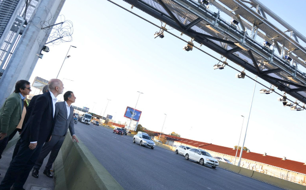 Horacio Rodríguez Larreta inauguró el peaje sin barreras de la Autopista Illia.
